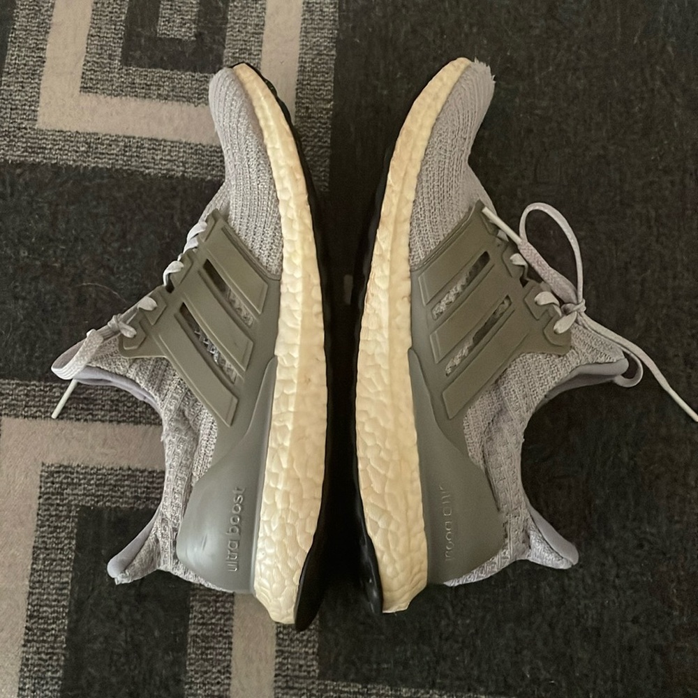 Adidas Ultra Boost Sneakers